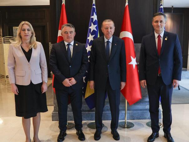 Predsjedništvo BiH na radnom doručku s Erdoganom