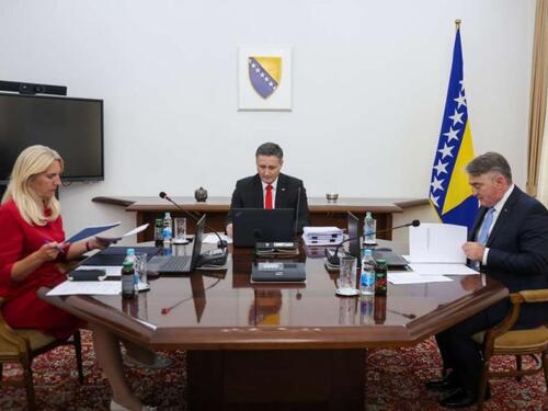 Predsjedništvo BiH održalo sastanak, Ministarstvo odbrane dobilo zeleno svjetlo