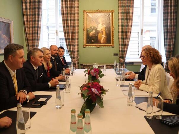 Predsjedništvo BiH sa Šekerinskom: BiH ubrzano u NATO