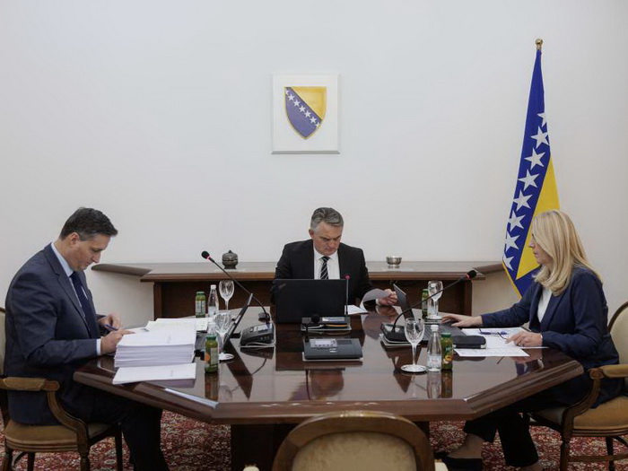 Predsjedništvo BiH traži od Vijeća ministara novu sigurnosnu politiku BiH