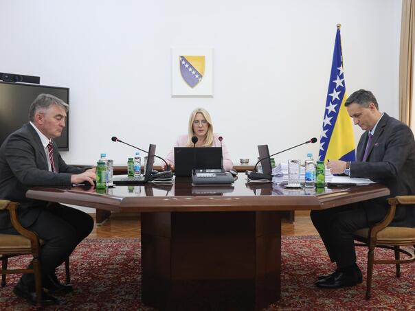 Predsjedništvo BiH usvojilo budžet BiH, Cvijanović protiv