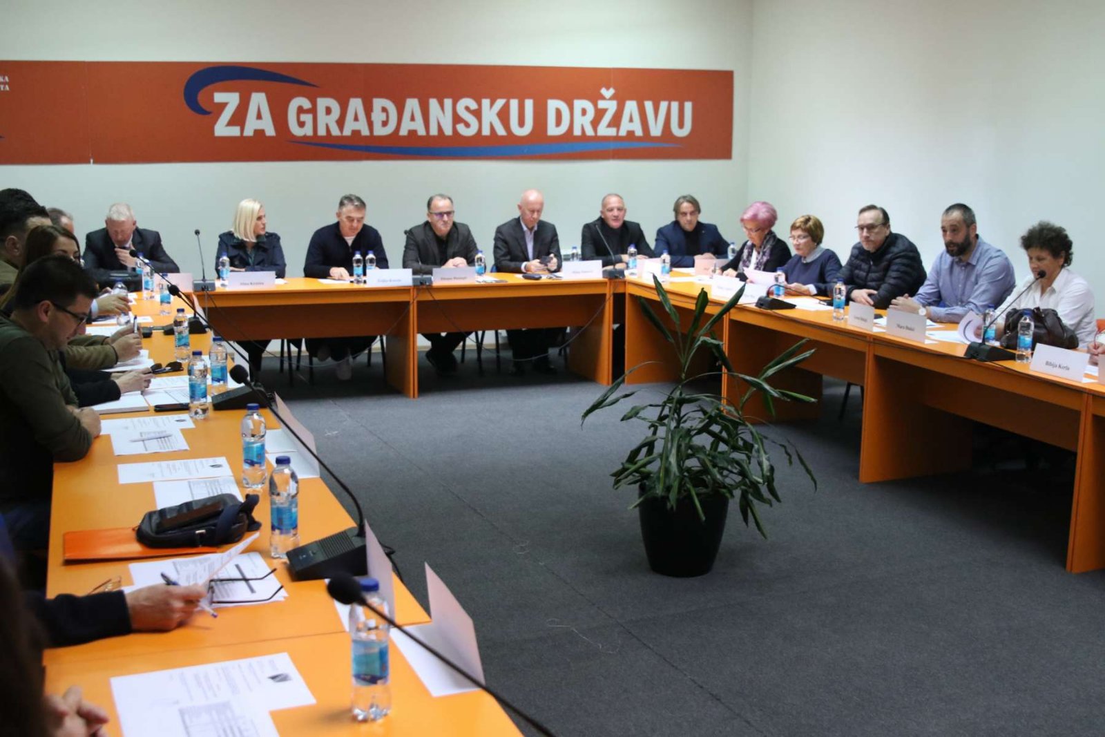 Predsjedništvo DF-a raspravlja o rezultatima i koalicijama
