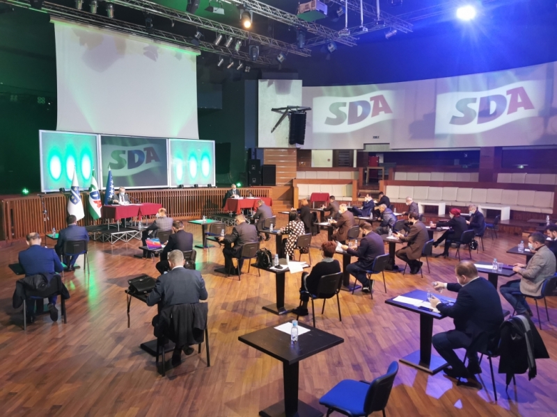 Predsjedništvo SDA usvojilo 18 zaključaka