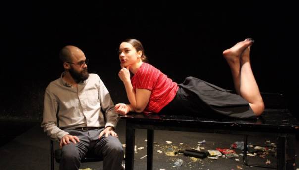 Predstava 'Crni kos' u eMTeeM-u