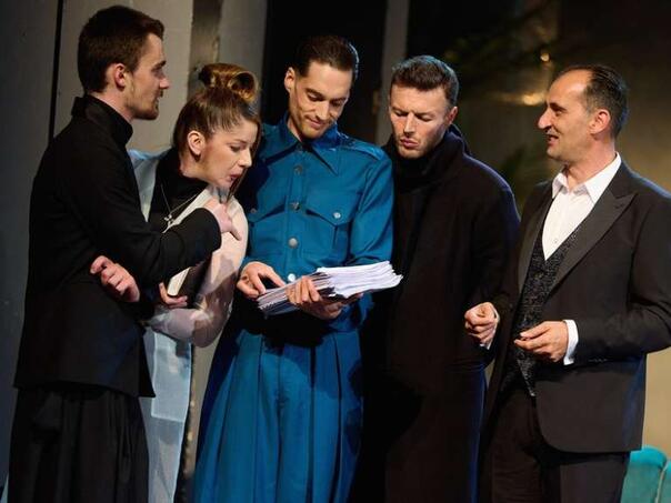 Predstava Crnogorskog narodnog pozorišta 'Ibzen mašina' na sceni NPS