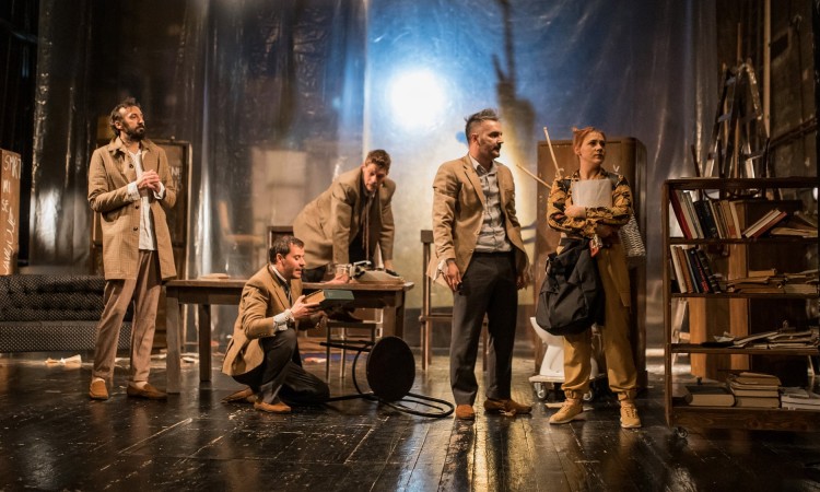 Predstava 'Kreketanje' priča o putovanju na onaj svijet