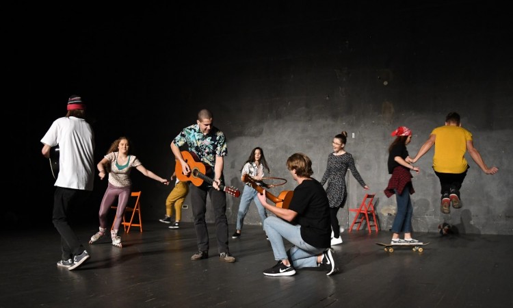 Predstava 'Mladi u doba korone' u subotu na sceni BNP Zenica