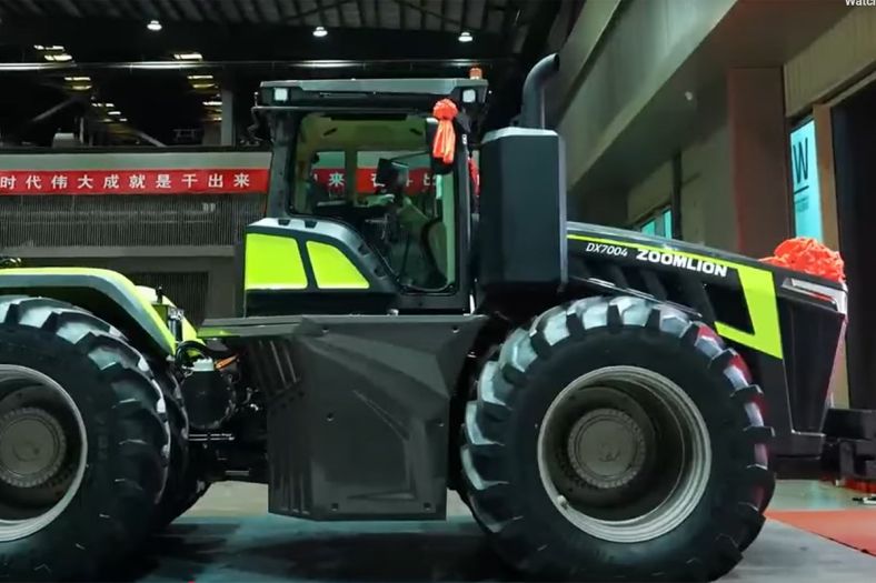 Predstavljen najmoćniji traktor na svijetu od 1.200 konjskih snaga
