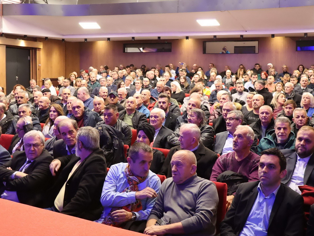 U Mostaru održana promocija filma 'Pravda' i fotomonografije 'Heroji Mostara'