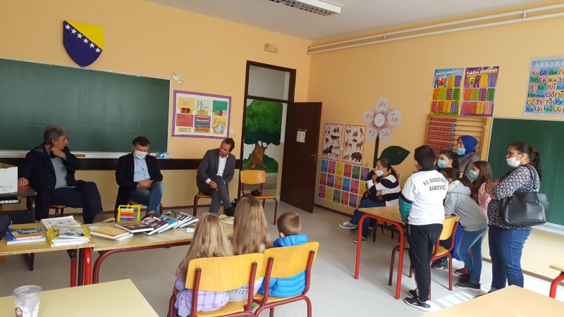 Predstavnici Instituta za jezik UNSA posjetili OŠ “Sveti Sava” u Zvorniku