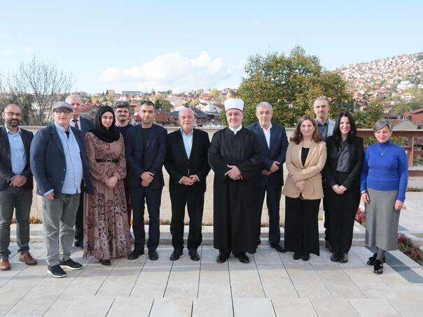 Predstavnici izložbe 'Pod nebom vedre vjere - Islam i Evropa u iskustvu Bosne' posjetili Kavazovića