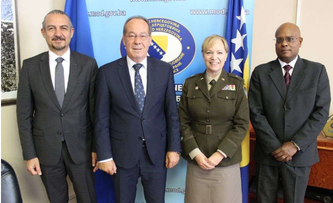 Predstavnici NATO-a u posjeti Ministarstvu odbrane BiH
