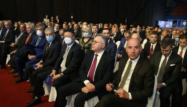 Predstavnici Rusije i Kine na proslavi neustavnog Dana RS