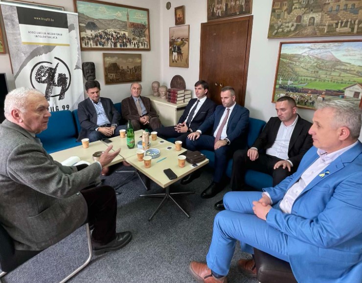 Predstavnici Vlade Crne Gore posjetili Krug 99
