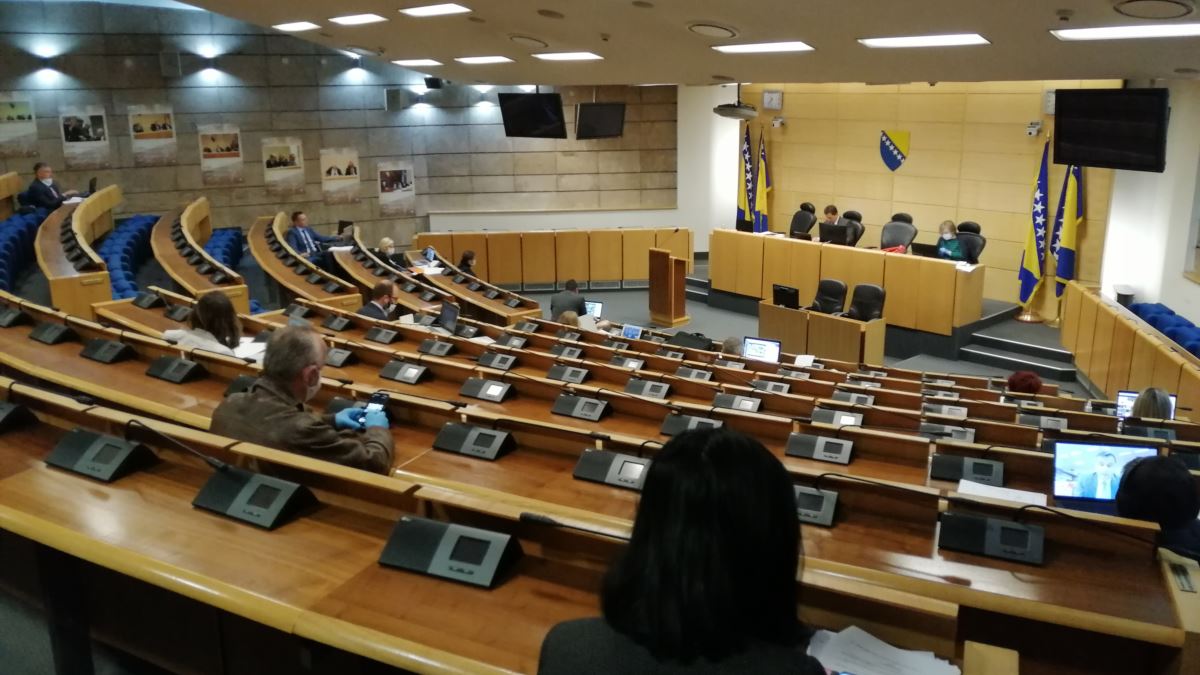 Parlament FBiH danas o kreditima u 'švicarcima'