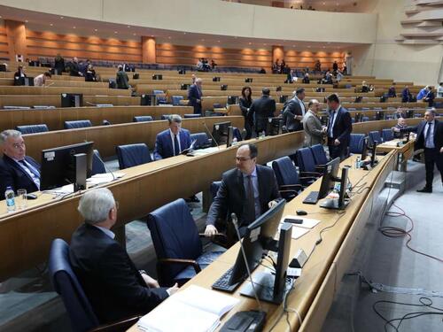 Predstavnički dom: Izglasana smjena kadrova SNSD-a