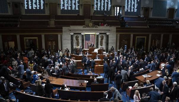 Predstavnički dom izglasao usvajanje zakona o suspenziji ograničenja državnog duga u SAD-u