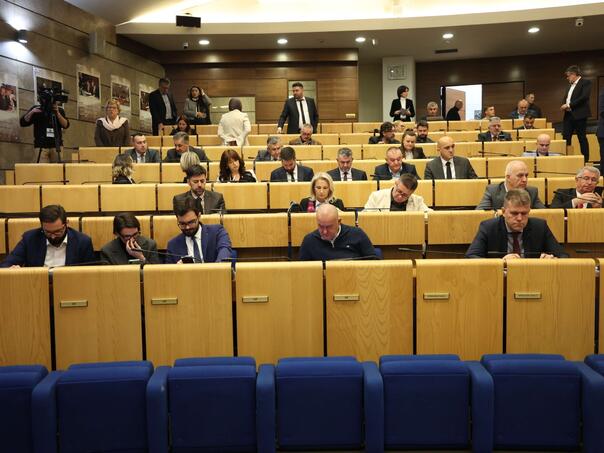 Predstavnički dom prihvatio Prijedlog 'zakona o osuđenim pedofilima'