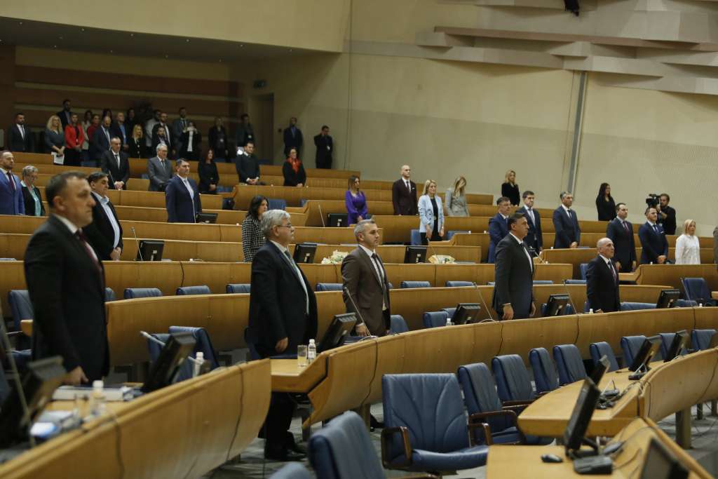 Predstavnički dom PSBiH sutra o plaćama, akcizama, te Zakonu o zastavi BiH  