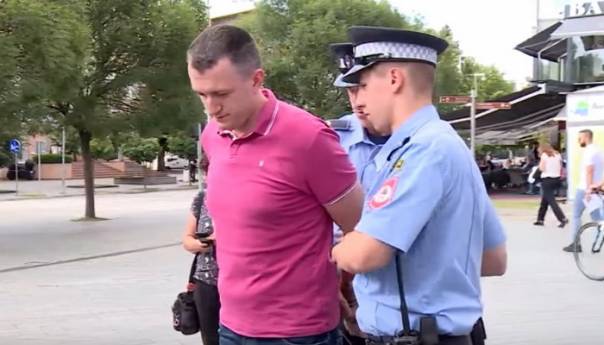 Predstavnik "Pravde za Davida" uhapšen tokom davanja izjave