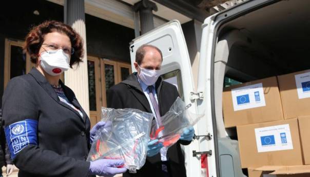 Predstoje značajne nabavke medicinske i zaštitne opreme za KS