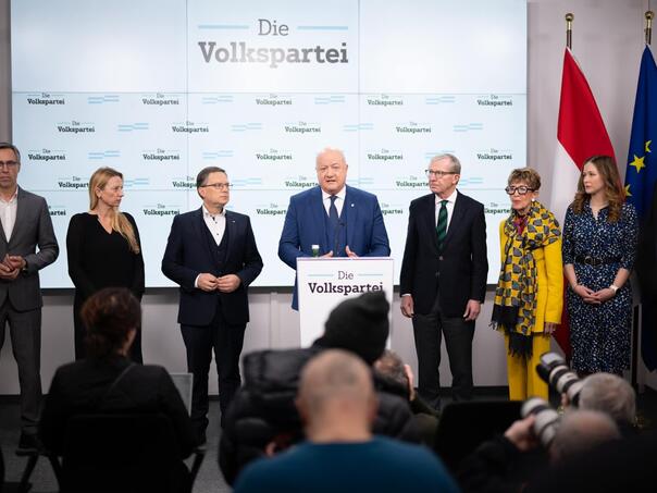 Pregovori desničara u Austriji, traže se garancije o nezavisnosti od ruskog utjecaja