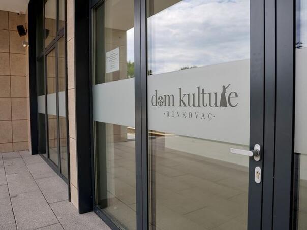 Prekinut festival u Hrvatskoj: Ratni veterani uzvikivali ustaške povike