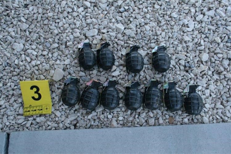 Prekinut lanac krijumčarenja oružja iz BiH u Francusku, uhapšena četvorka