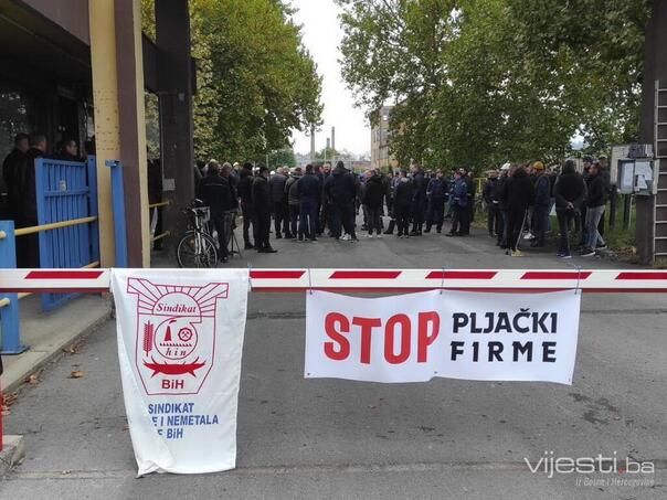 Prekinut štrajk radnika lukavačke Koksare: Postignut dogovor sa upravom