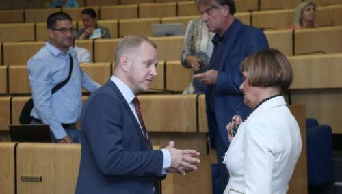 Prekinuta sjednica Doma naroda Parlamenta FBiH