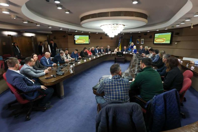 Prekinuta sjednica Gradskog vijeća Grada Sarajeva: Vijećnici se nisu mogli dogovoriti