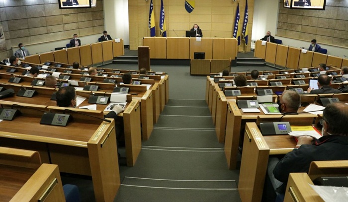 Prekinuta sjednica: Zbog nebrige delegata na čekanju pomoć privredi