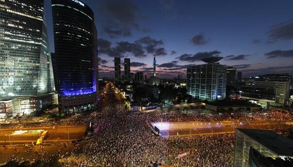 Preko 160 hiljada ljudi na protestu u Tel Avivu