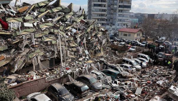 Preko 33.000 mrtvih u zemljotresima u Turskoj i Siriji