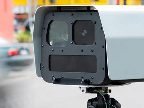 Prekoračio brzinu za 283 kilometra na sat i izbjegao kaznu