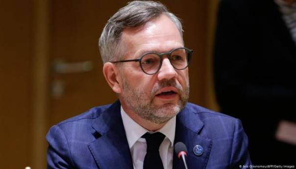 Prekrajanje granica je opasan i pogrešan put