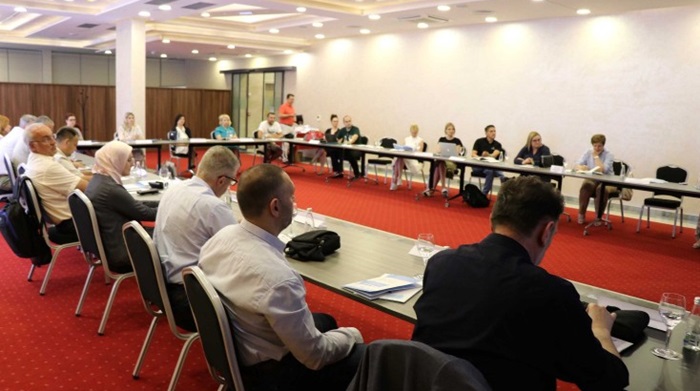 Prekvalifikacija je posljedica obrazovnog sustava i potrebe tržišta rada