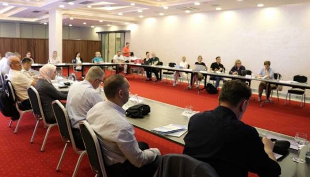 Prekvalifikacija je posljedica obrazovnog sustava i potrebe tržišta rada