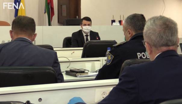 Premijer i ministri u ZDK se odriču 20 posto plate