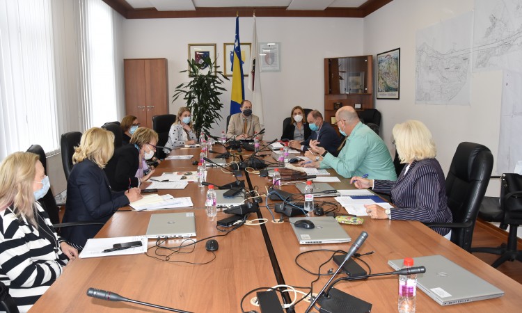 Premijer Nenadić primio predstavnike udruženja oboljelih od PTSPA-a
