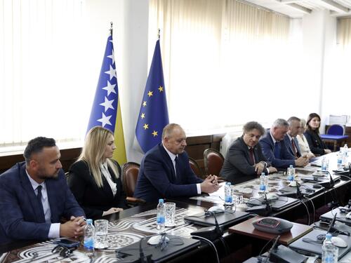 Premijer Nikšić najavio milionske investicije iz Kine u KCUS