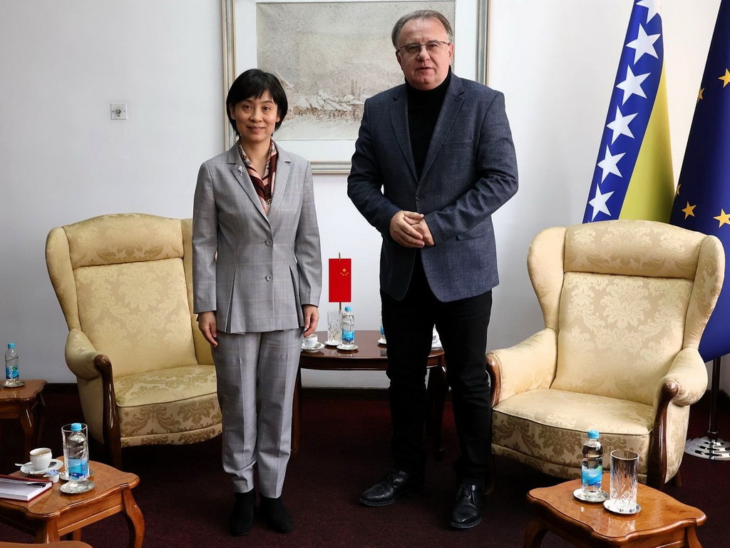 Premijer Nikšić sa ambasadoricom NR Kine: Federacija BiH ostaje otvorena za nove investicije