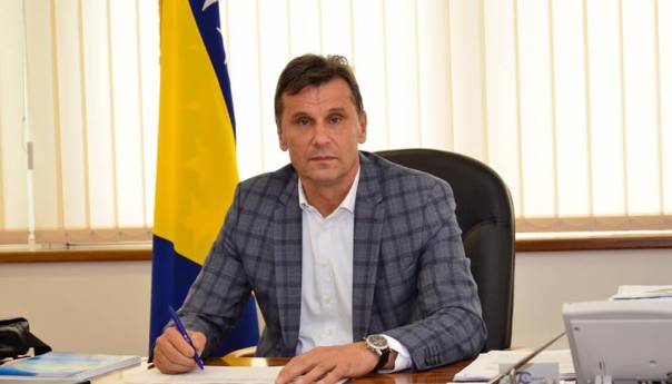 Premijer Novalić čestitao Hanuku