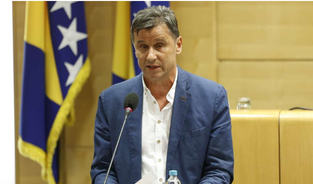 Premijer Novalić obrazložio zastupnicima izvještaj o radu Vlade u 2021. godini