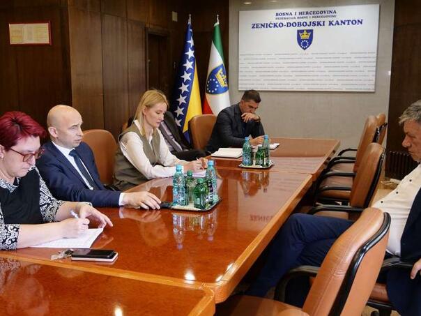 Premijer Pivić i gradonačelnik Kasumović postigli dogovor o zemljištu za zgradu bolnice