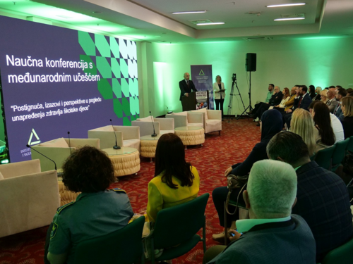 Premijer Pivić i ministri na konferenciji INZ-a: Djeci i mladima osigurati sigurno, poticajno i zdravo okruženje