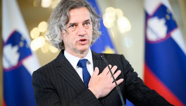 Premijer Slovencima preporučio 'prirodne lijekove' protiv koronavirusa