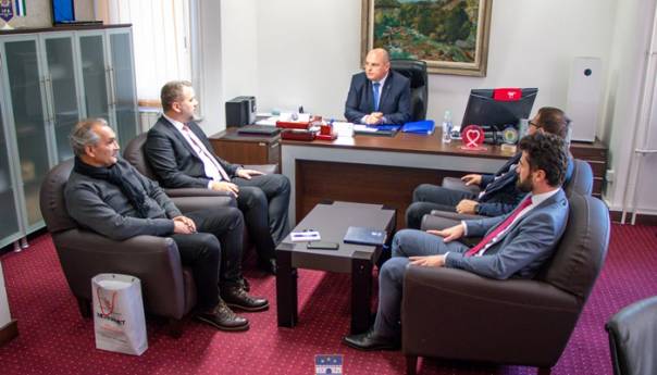 Premijer USK Ružnić primio delegaciju HO "Merhamet"