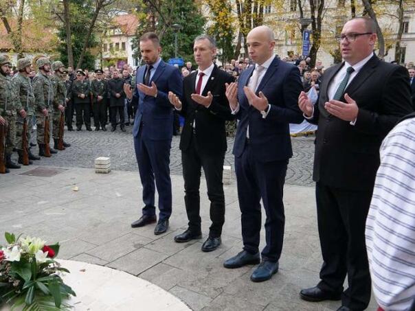 Premijer ZDK Pivić boravio u Tešnju: Treći korpus je bio nesalomljiv bedem ciljevima agresora