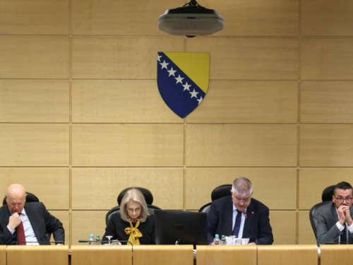 Premijerov dopis: Vladini izvještaji povučeni iz prijedloga dnevnog reda